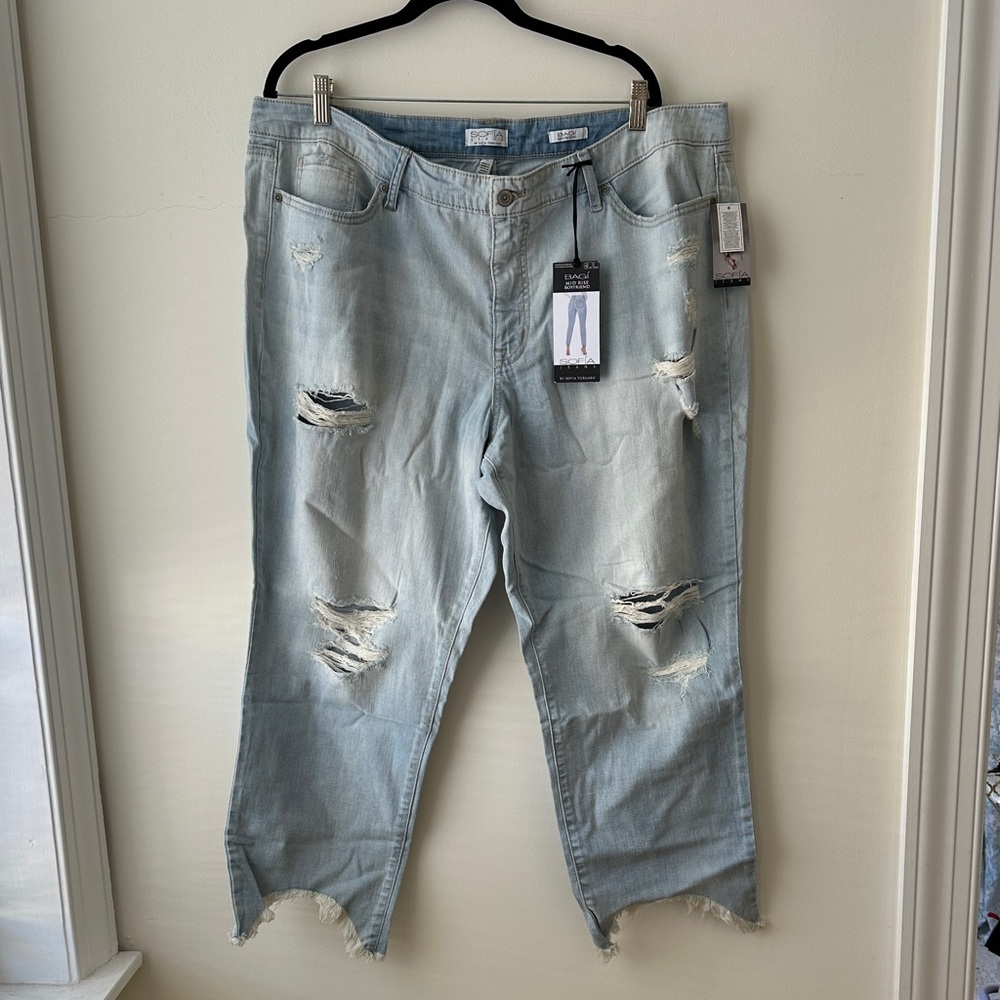 Sofia by Sofia Vergara Light Blue Mid Rise Boyfriend Jeans